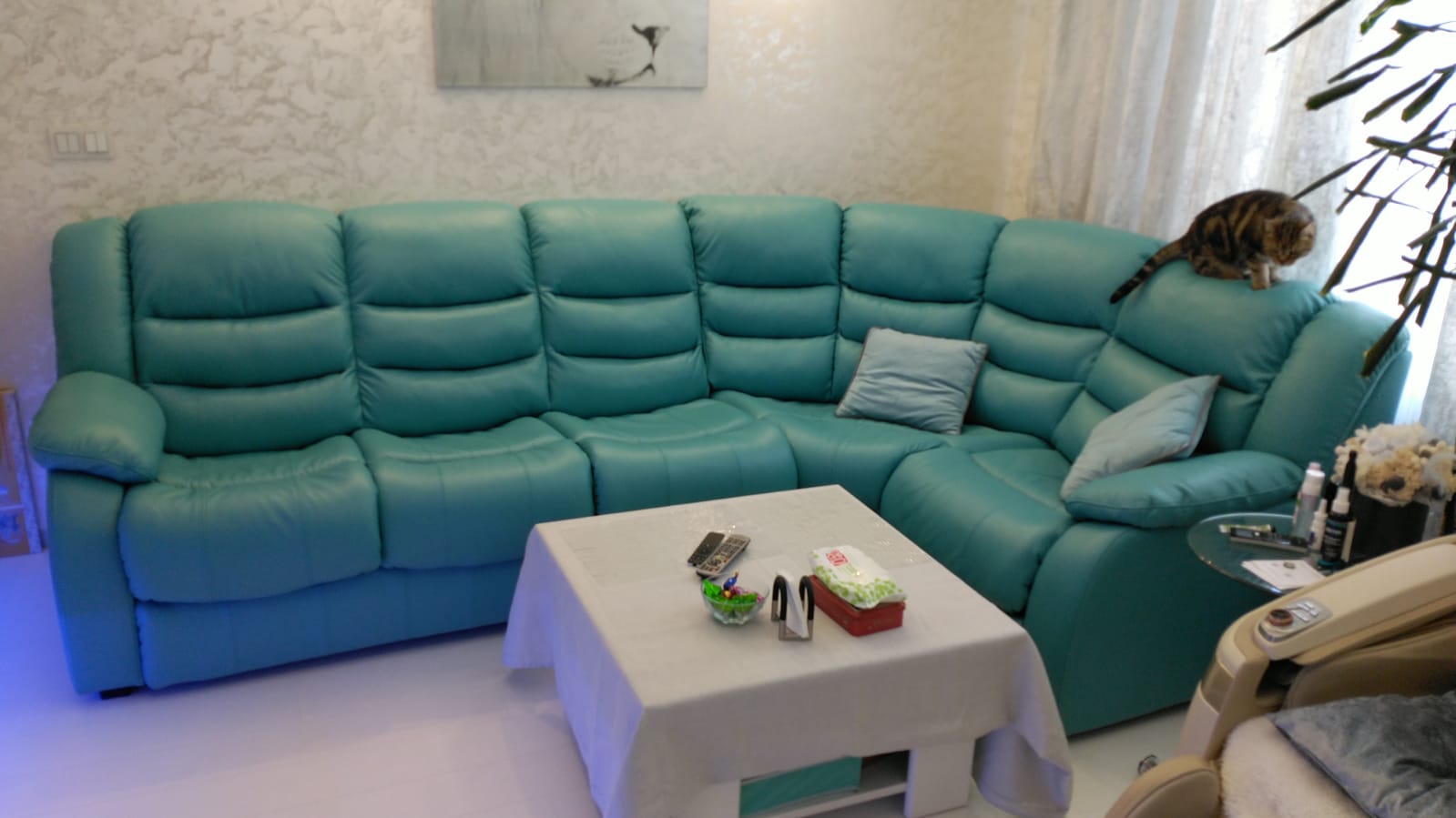 Перетяжка дивана на дому. Хотьково