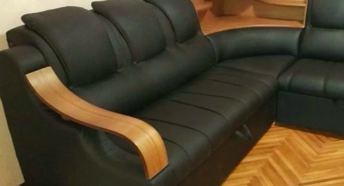 Перетяжка кожаного дивана. Хотьково